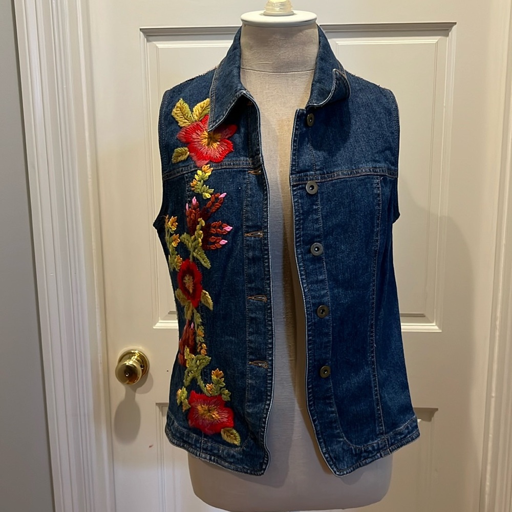 Vintage Size Small Susan Bristol Vest Floral Embroidery Tweed Style Back